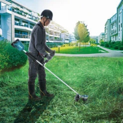 Débroussailleuse 36V (2x18V) DUR368A Avec 2 Batteries 3Ah MAKITA -Jardin Doux Soldes Magasin 18887476 4