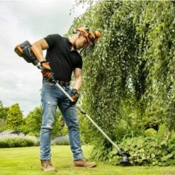 Yard Force Débroussailleuse Coupe Bordures Électrique Sans-fil 40V Avec Largeur De Coupe Reglable 33cm SANS BATTERIE Et CHARGEUR - LT G33AW -Jardin Doux Soldes Magasin 33344429 3